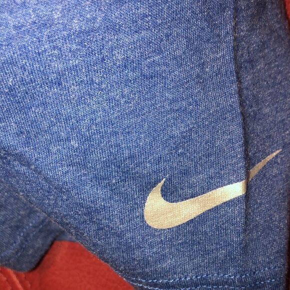 Nike NFL Indianapolis Colts Women’s Short sleeve Crewneck T-Shirt Medium - Picture 4 of 6